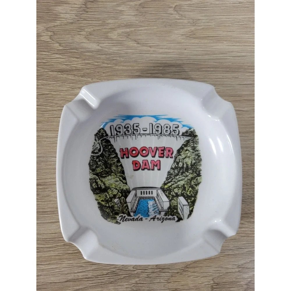 Hoover‎ Dam Plastic Ash Tray Souvenir Vintage